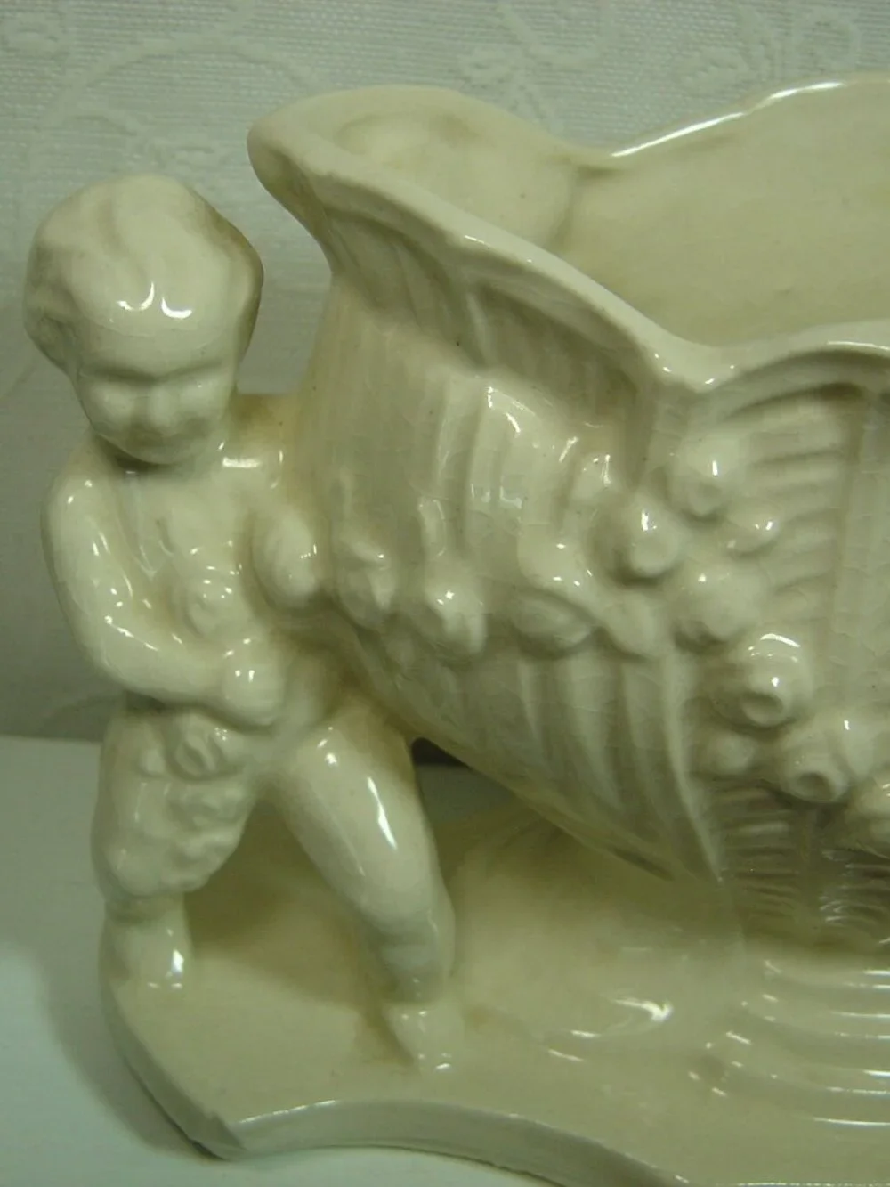 Vintage white planter/vase--cherubs beside a vase-5 1/4